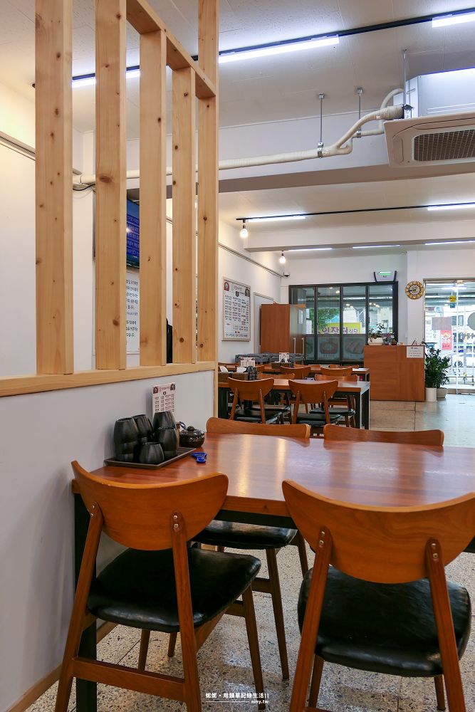 食記。釜山★西面極品豬肉湯飯(참잘돼지국밥) 24小時都能吃得到的在地美食 - 第7張圖