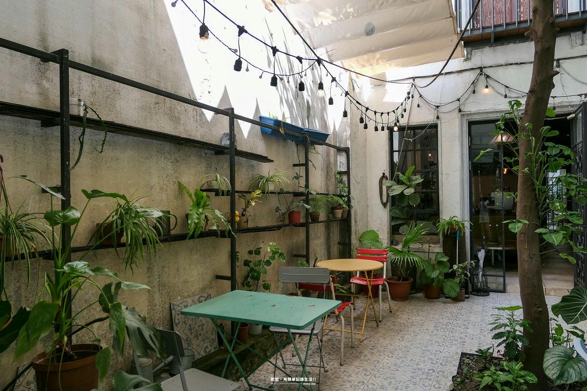 住宿。台南★老屋改建成質感民宿 來了 就住一晚 感受老屋慢活美學 - 第12張圖