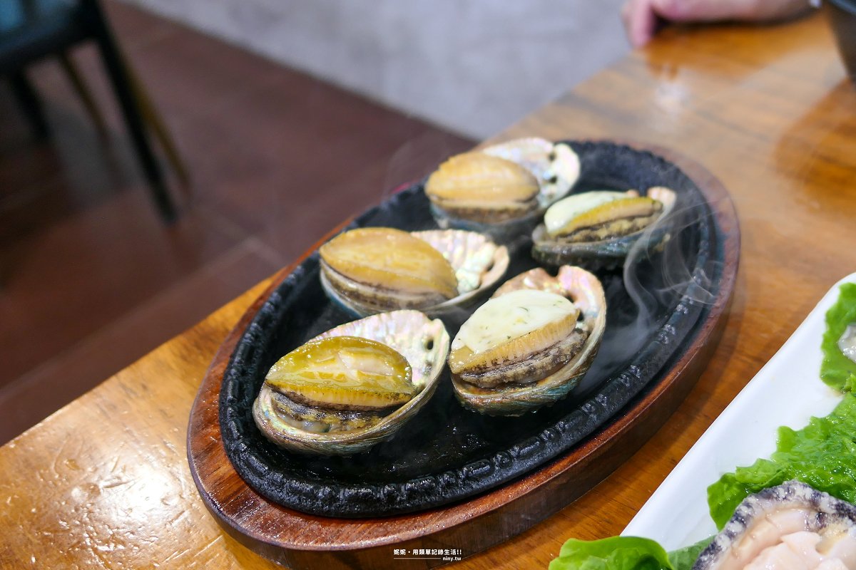 食記。濟州★明珍鮑魚(명진전복) 濟州島人氣鮑魚專門店 香煎奶油鮑魚令人想念 - 第11張圖