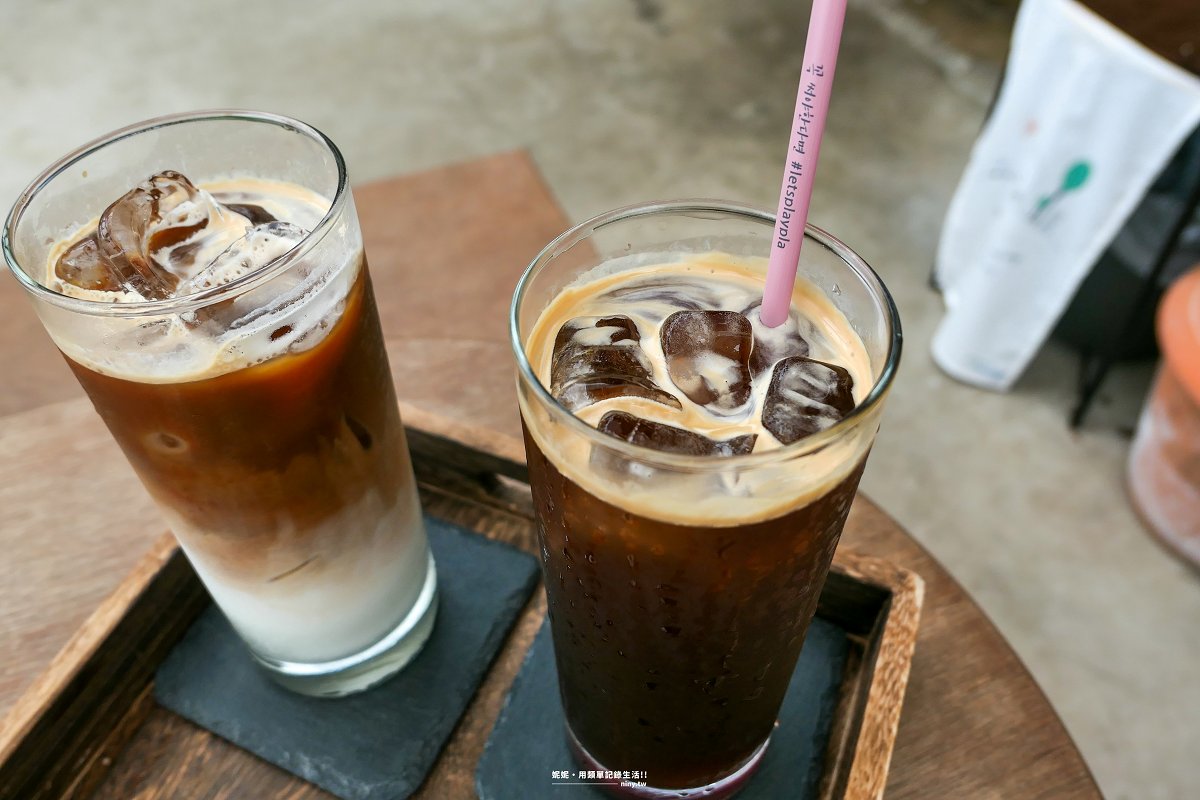 咖啡。濟州★There.ooh Cafe(우연히, 그 곳) 松堂里偶然有緣的靜謐咖啡廳 - 第17張圖