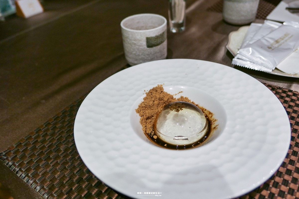 住宿。宜蘭★羅東最高地標!村却國際溫泉酒店一泊二食 雙湯池房間、EAST 23懷石料理與星空酒吧的奢華享受 - 第35張圖 住宿。宜蘭★羅東最高地標!村却國際溫泉酒店一泊二食 雙湯池房間、EAST 23懷石料理與星空酒吧的奢華享受